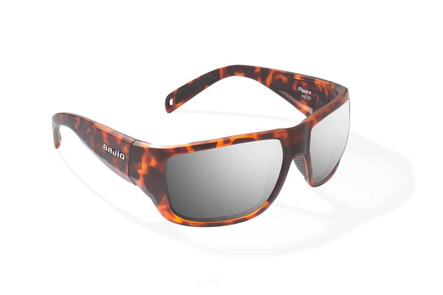 BAJIO PIEDRA | Frame Color: Brown Tortoise Matte | Lens Color: Silver Mirror | Lens Material: Glass Lenses